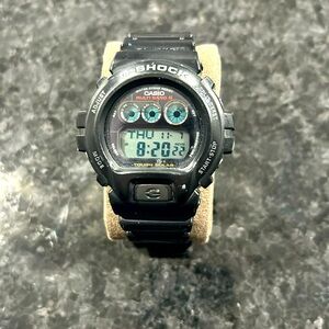 Men’s black Casio G-Shock watch